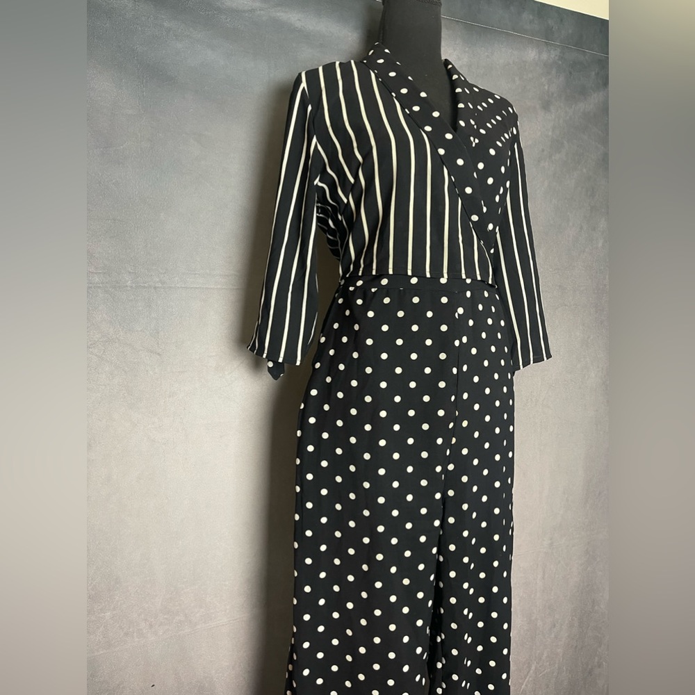 Black and white striped polka dot jumpsuit size small - Picture 3 of 6